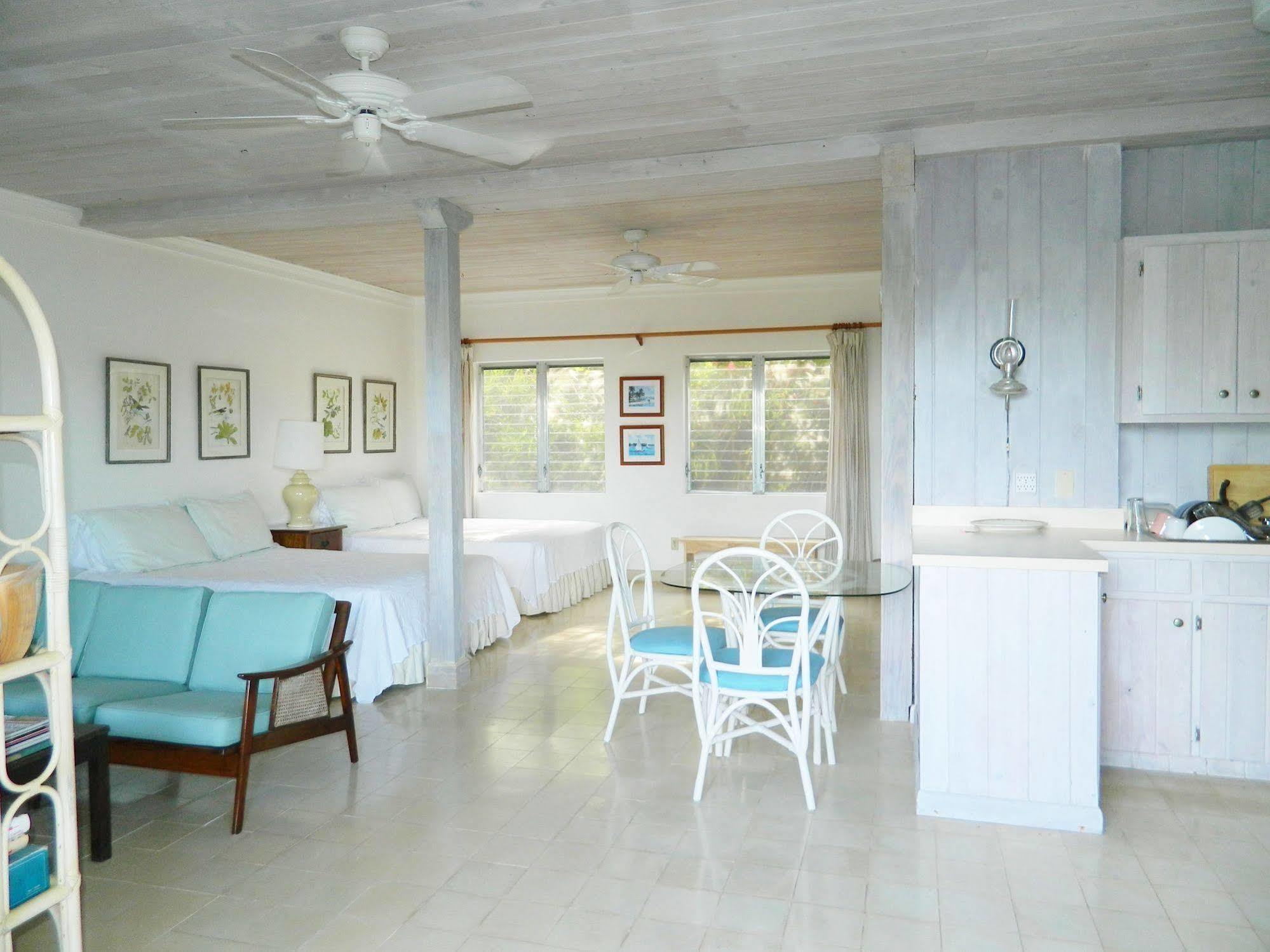 Regatta Point Hotel George Town Eksteriør billede