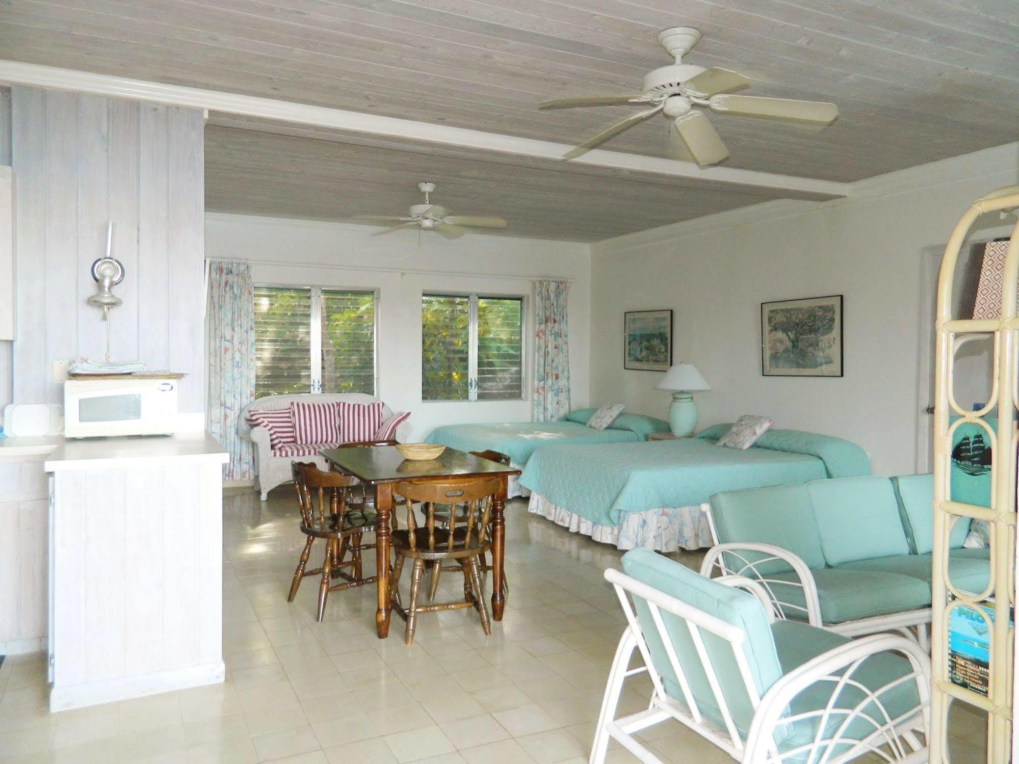 Regatta Point Hotel George Town Eksteriør billede