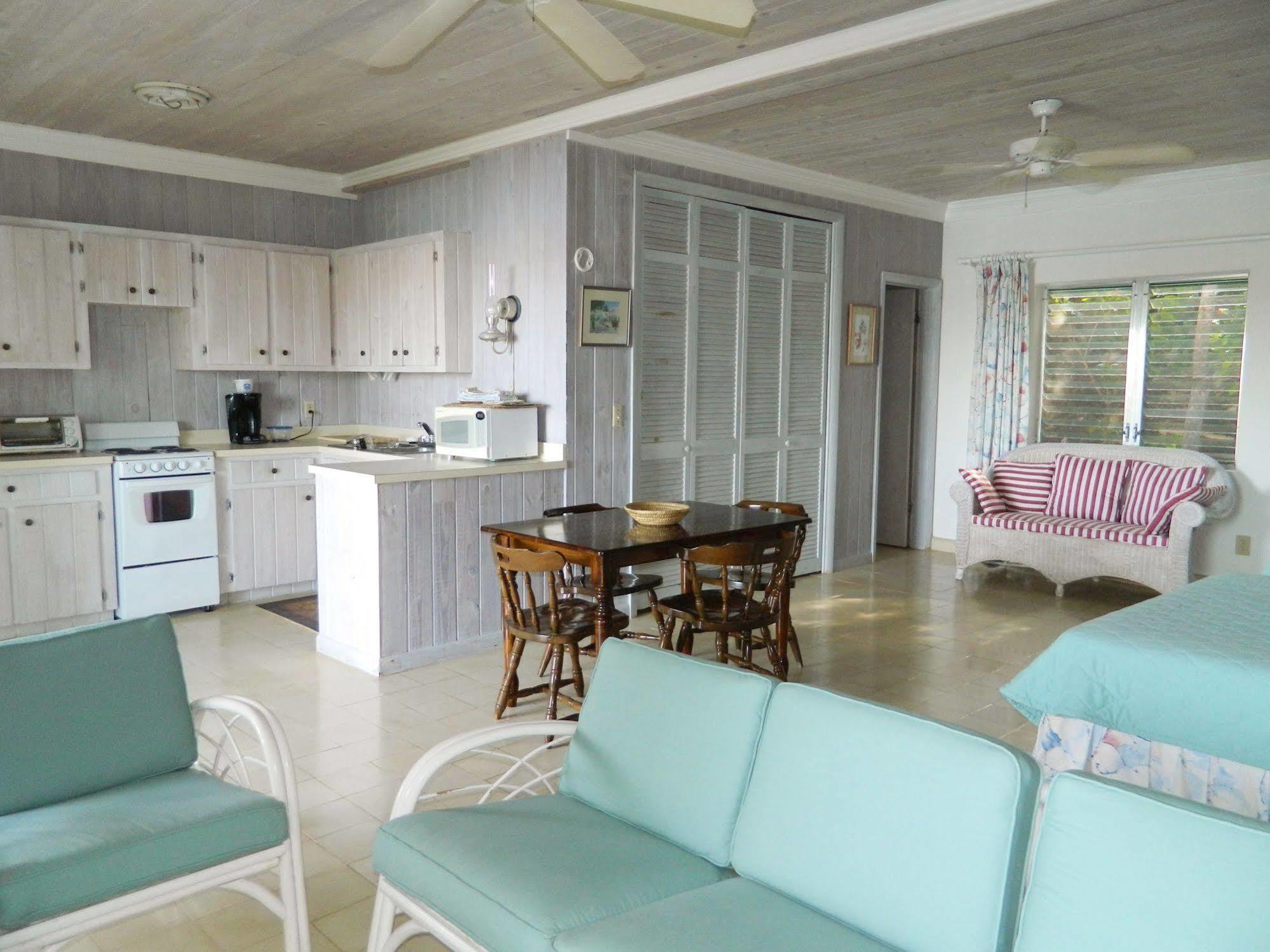 Regatta Point Hotel George Town Eksteriør billede